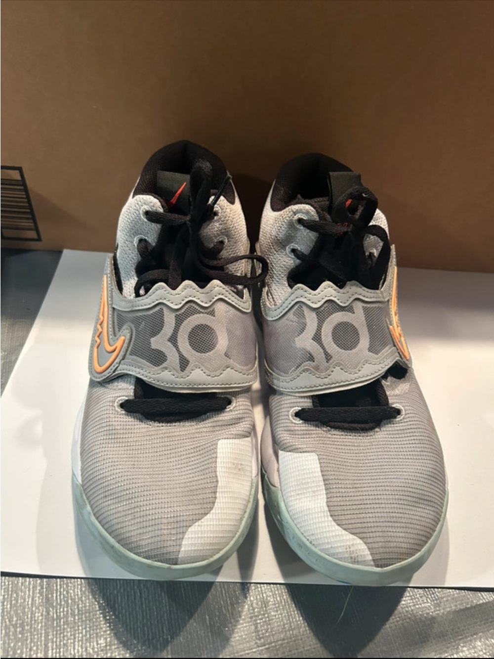 Nike KD Trey 5 X Wolf Grey/Barely Volt Low Top Basketball Shoes Men’s 11.5
